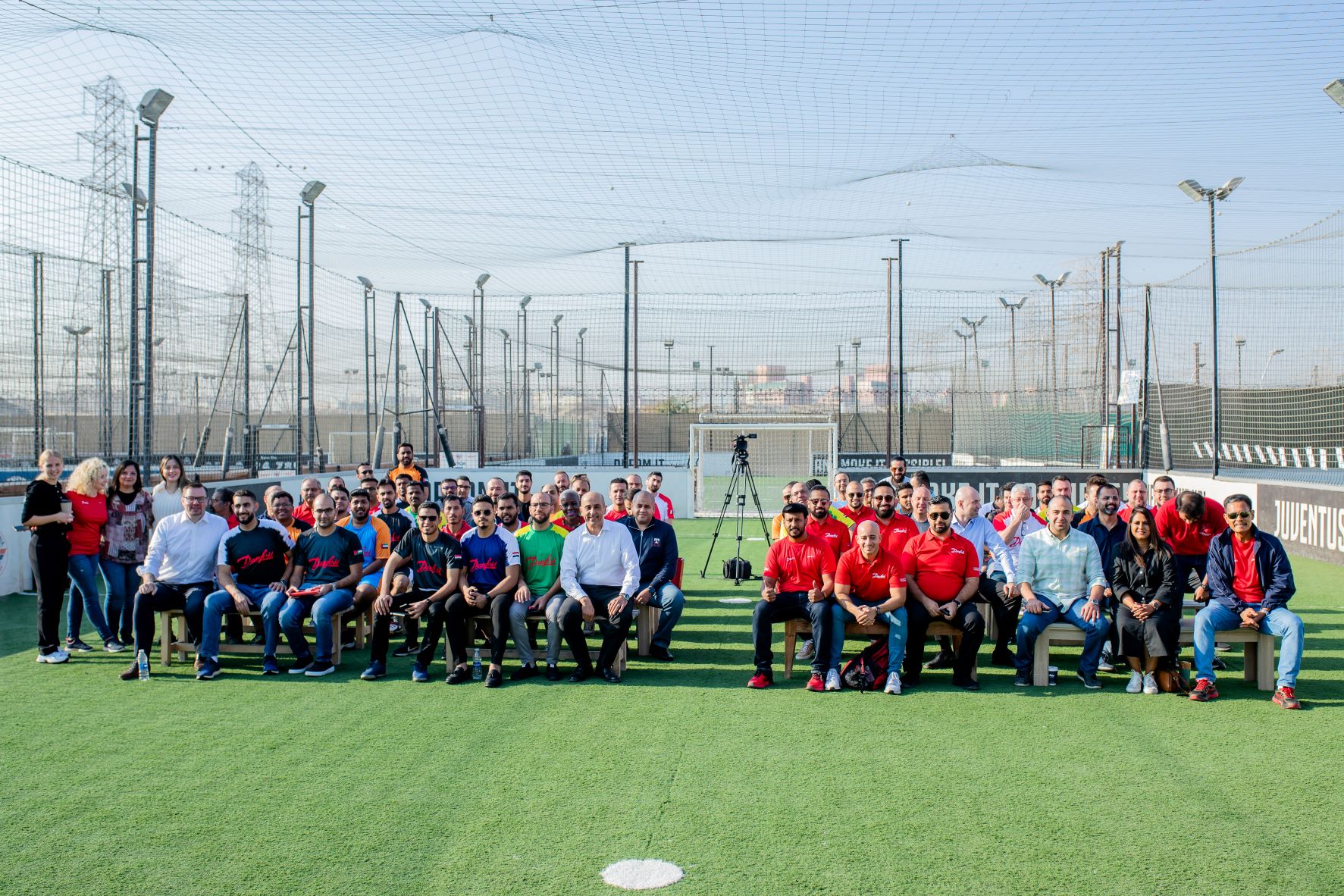 Danfoss Türkiye, Orta Doğu ve Afrika, #OneTeamOneGoal etkinliğinde iş ortaklarıyla bir araya geldi