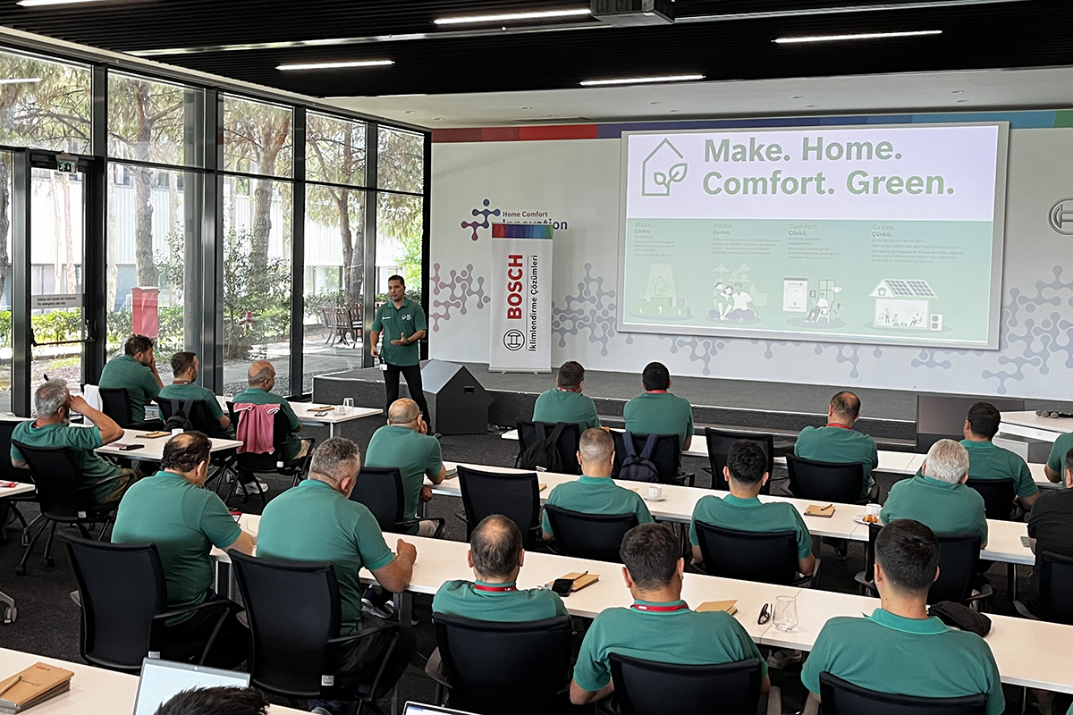 Bosch Home Comfort’un Elit İş Ortakları Manisa Fabrikasında buluştu