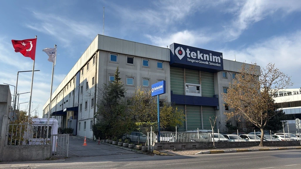 Form Endüstri Tesisleri Lamilux F100W sistemiyle, Teknim Elektronik’te yangın güvenliğini güçlendirdi
